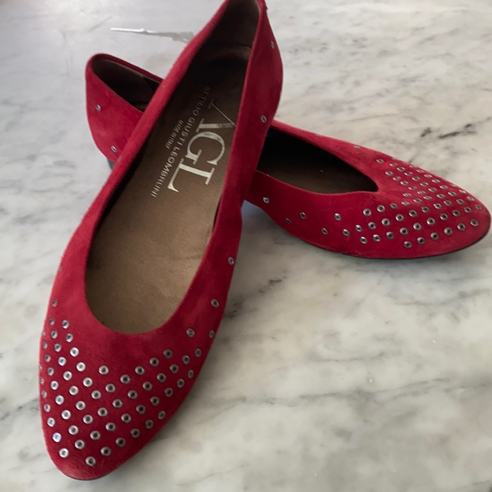 AGL flats